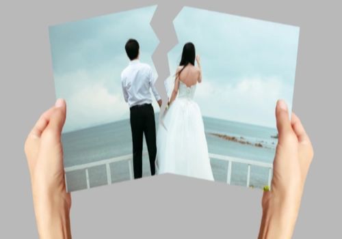 南昌婚姻调查：离婚父母带小孩有权要求赔偿吗
